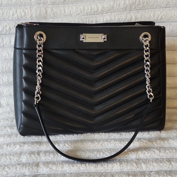 MICHAEL Michael Kors Handbags - NWOT MICHAEL Michael Kors Black Quilted Shoulder Bag